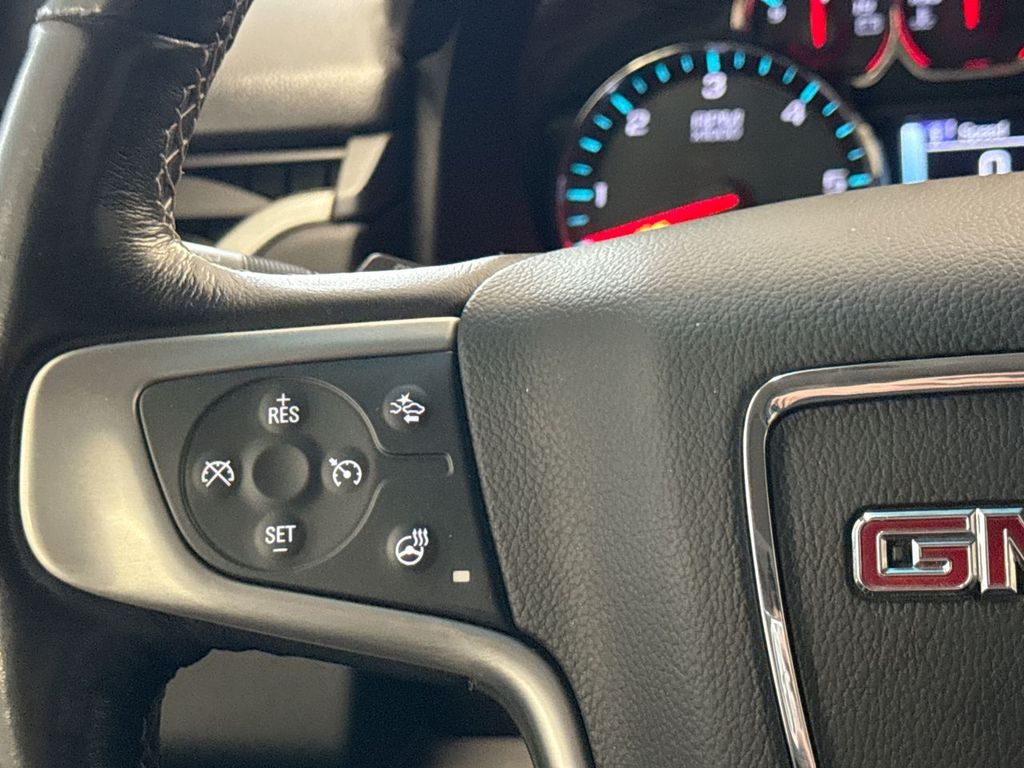 Thumbnail: 2018 GMC Yukon - 32