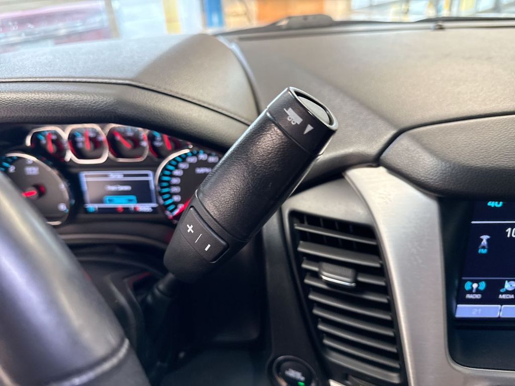 Thumbnail: 2018 GMC Yukon - 36