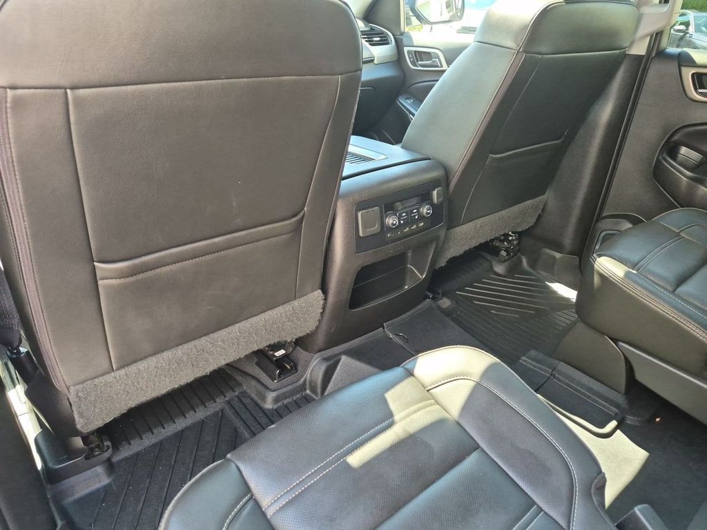 Thumbnail: 2019 GMC Yukon - 27