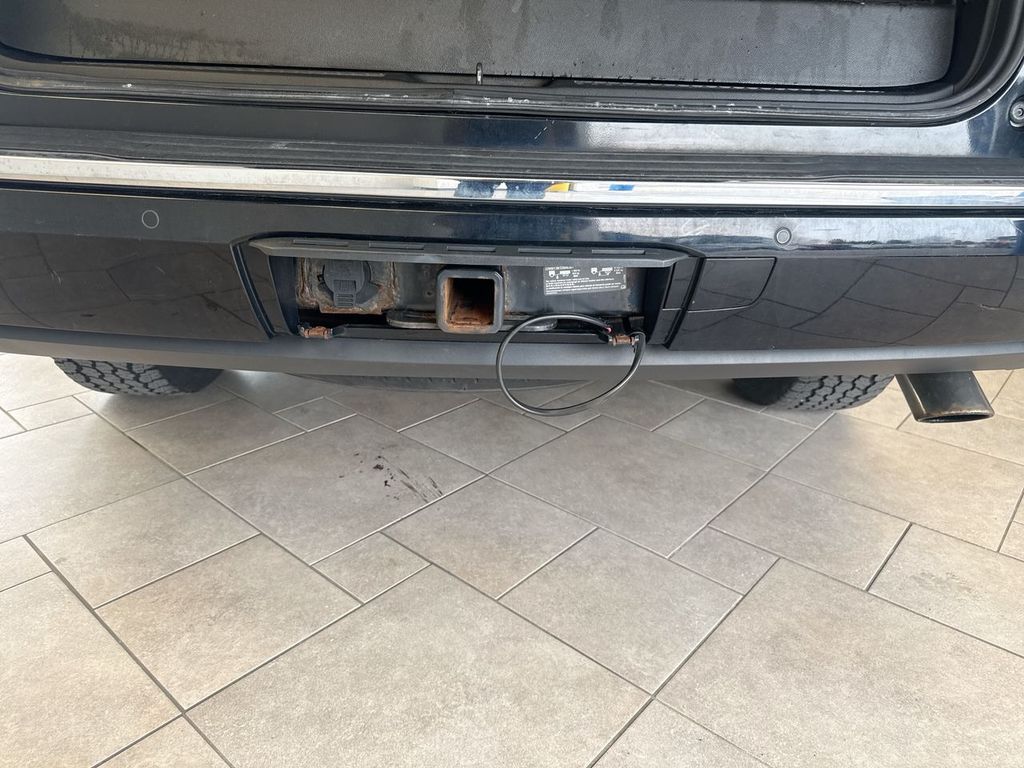 Thumbnail: 2017 GMC Yukon - 37