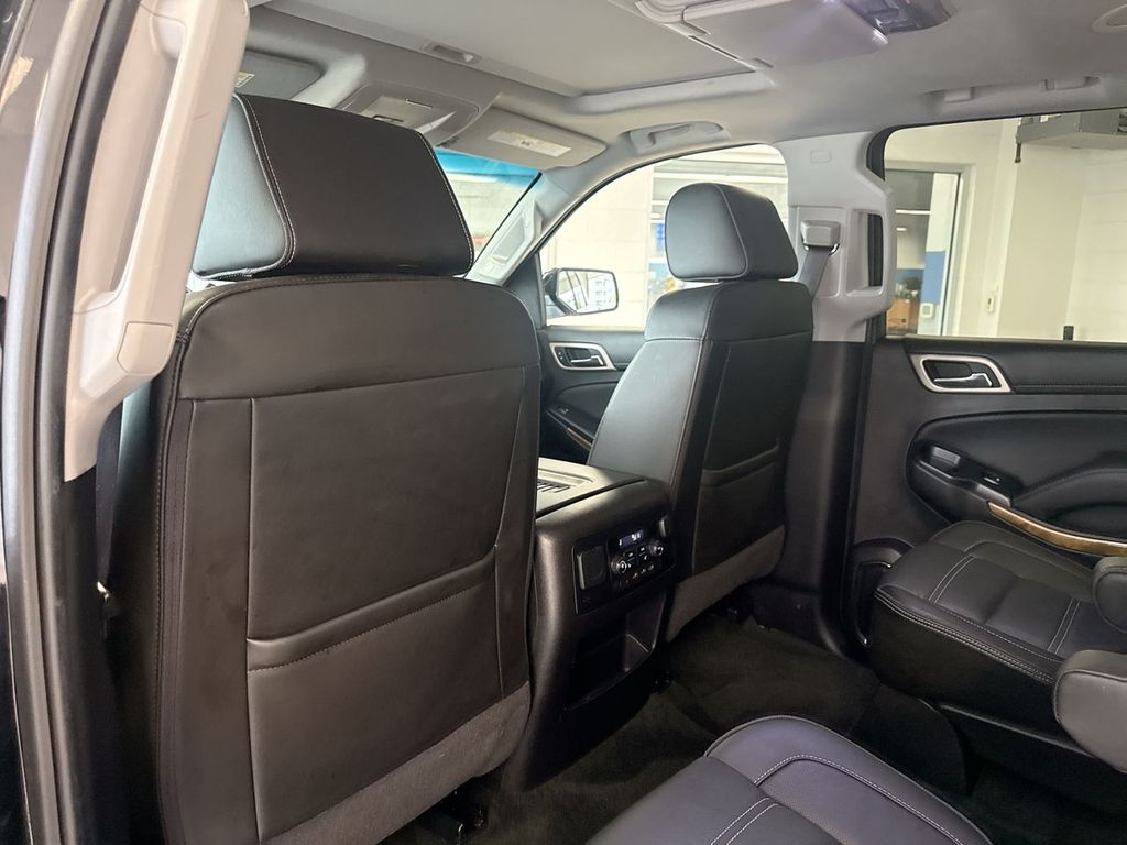 Thumbnail: 2017 GMC Yukon - 13