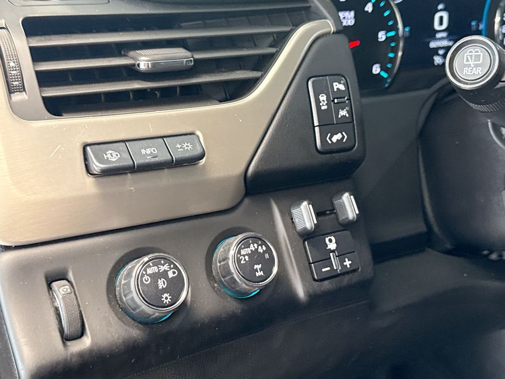 Thumbnail: 2017 GMC Yukon - 39