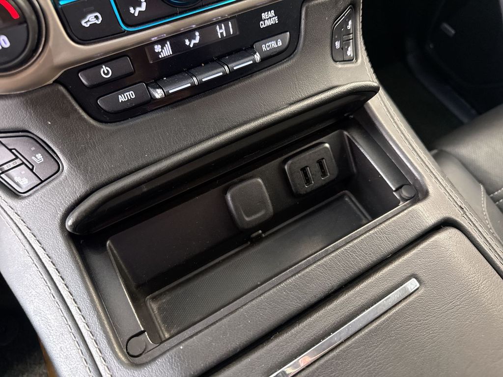 Thumbnail: 2017 GMC Yukon - 17