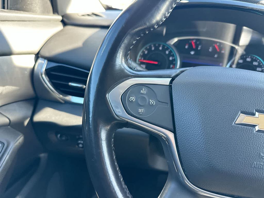 Thumbnail: 2020 Chevrolet Traverse - 33