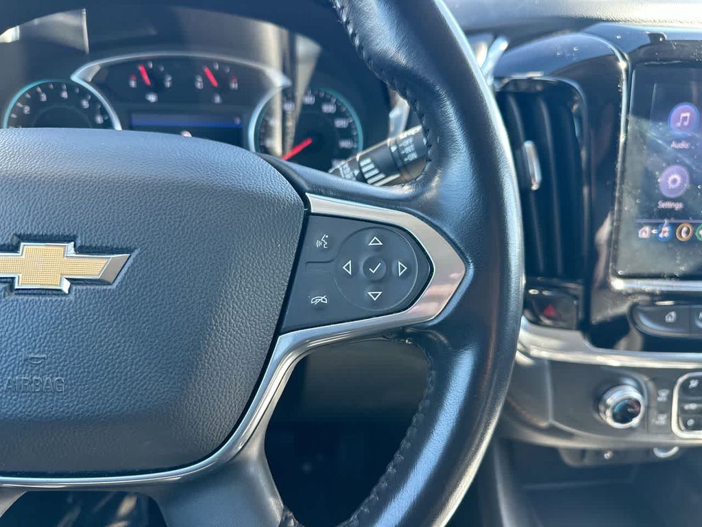 Thumbnail: 2020 Chevrolet Traverse - 34