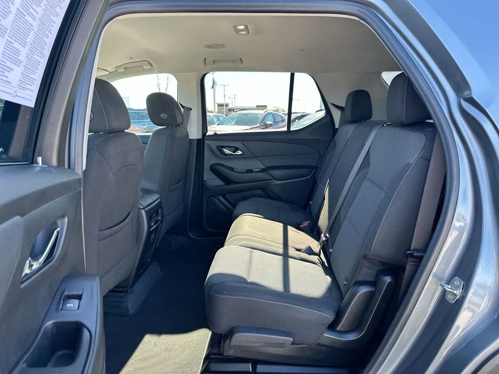 Thumbnail: 2020 Chevrolet Traverse - 30