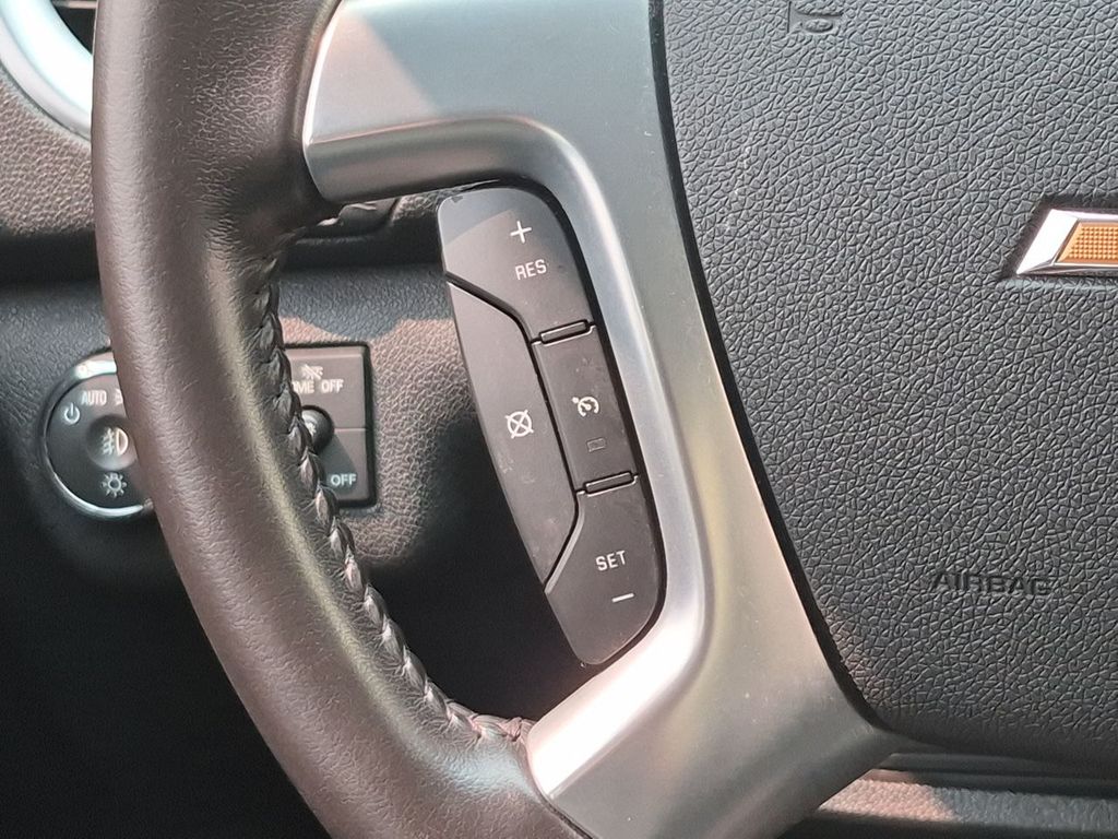 Thumbnail: 2017 Chevrolet Traverse - 29