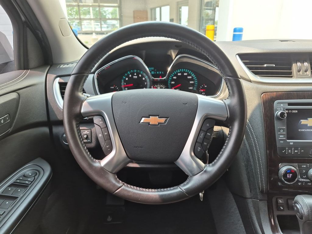Thumbnail: 2017 Chevrolet Traverse - 13