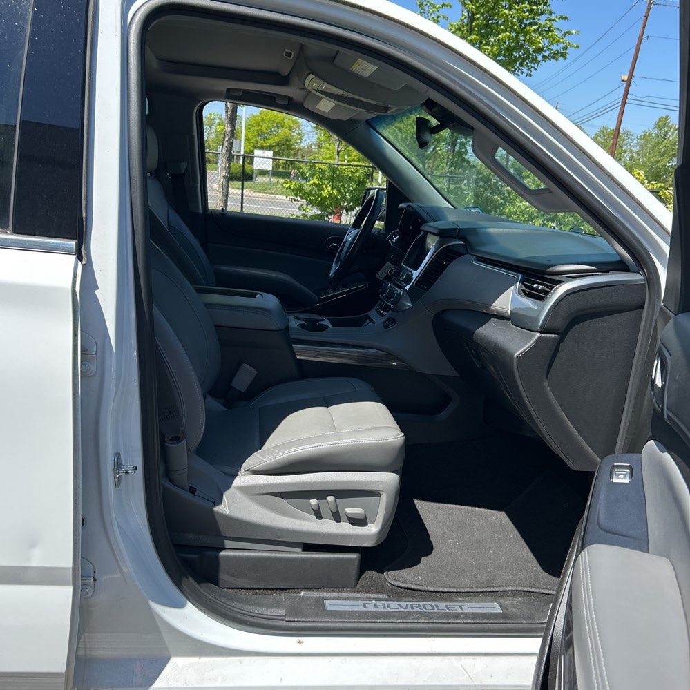 Thumbnail: 2018 Chevrolet Tahoe - 3