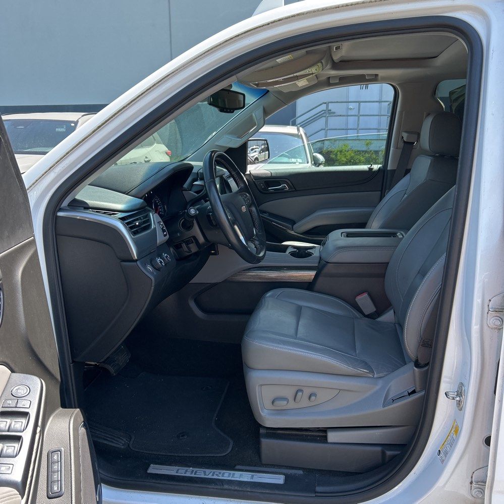 Thumbnail: 2018 Chevrolet Tahoe - 4
