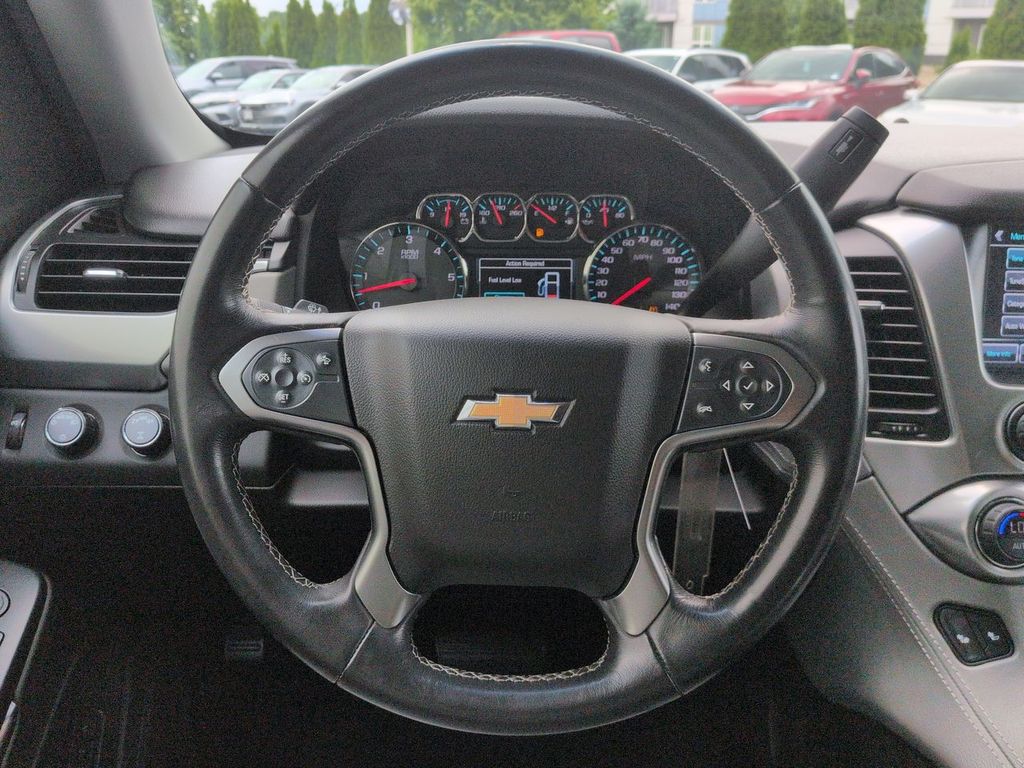 Thumbnail: 2018 Chevrolet Tahoe - 12