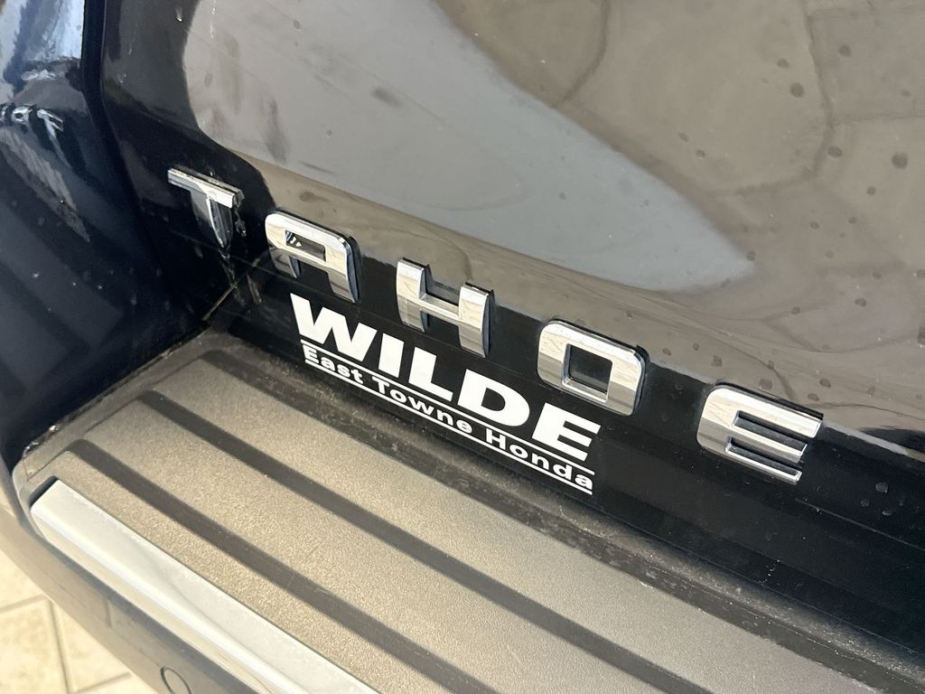 Thumbnail: 2018 Chevrolet Tahoe - 25
