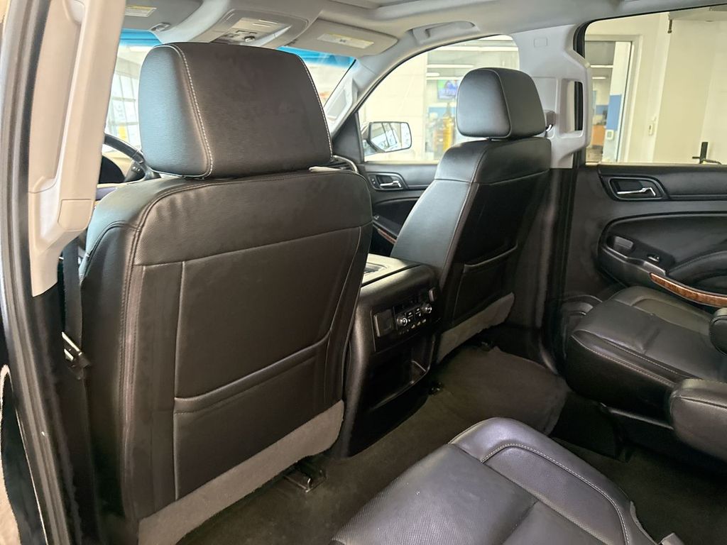 Thumbnail: 2018 Chevrolet Tahoe - 12