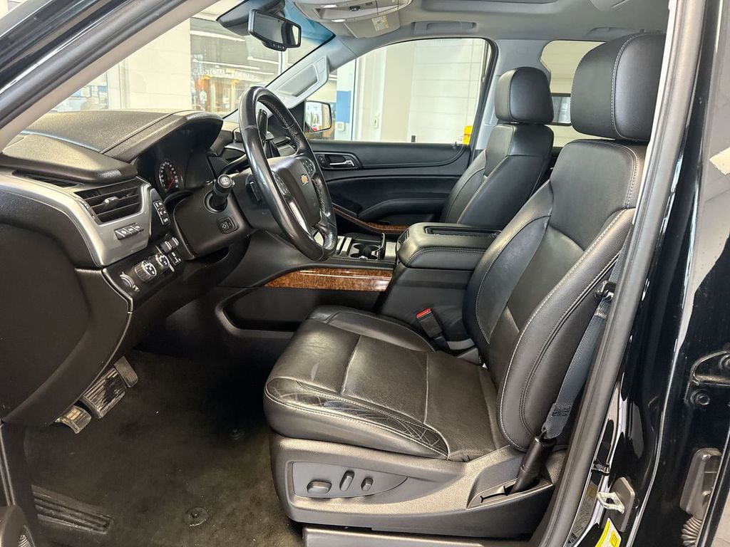 Thumbnail: 2018 Chevrolet Tahoe - 10
