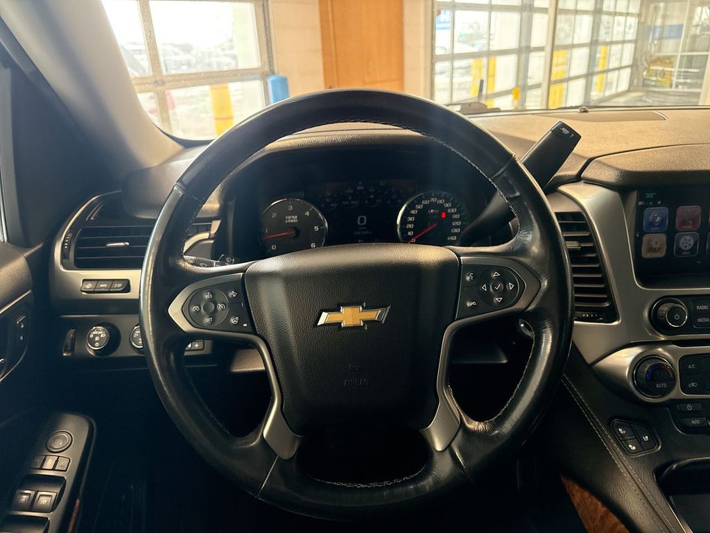 Thumbnail: 2018 Chevrolet Tahoe - 13