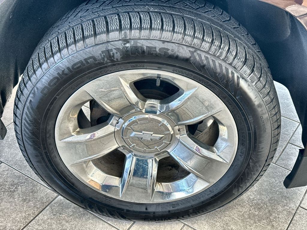 Thumbnail: 2020 Chevrolet Tahoe - 8