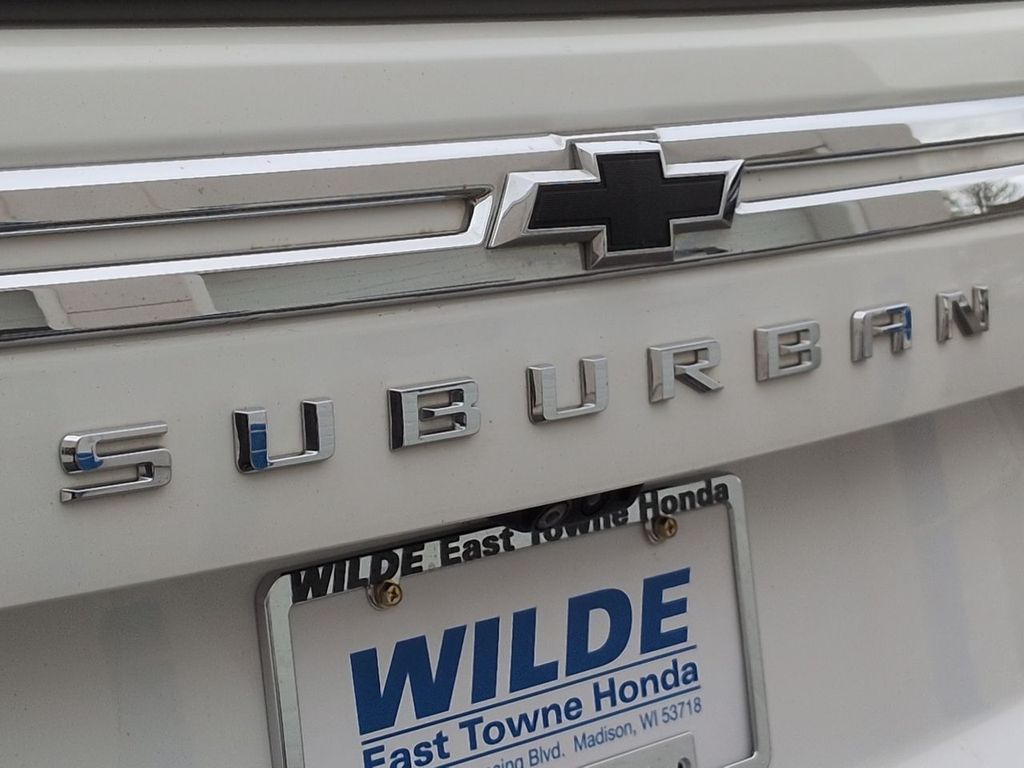 Thumbnail: 2021 Chevrolet Suburban - 7