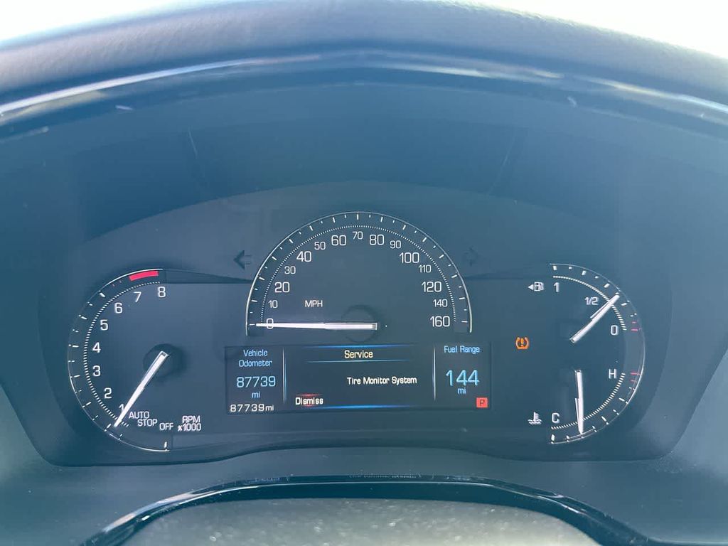 Thumbnail: 2017 Cadillac XT5 - 16