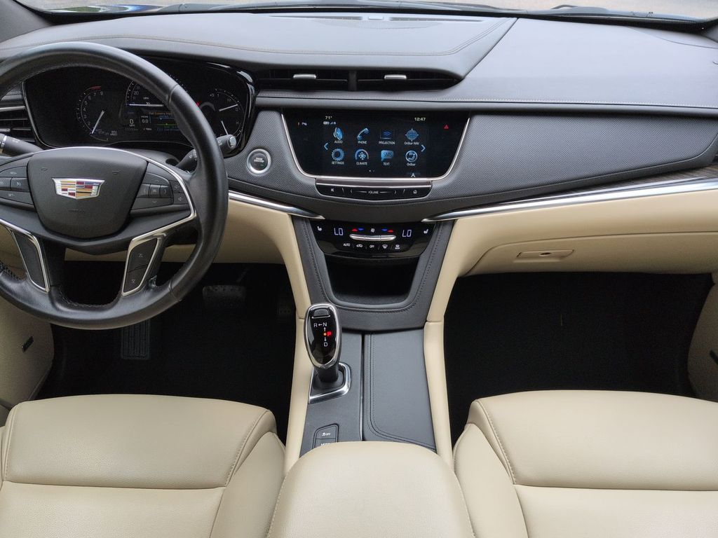 Thumbnail: 2019 Cadillac XT5 - 8