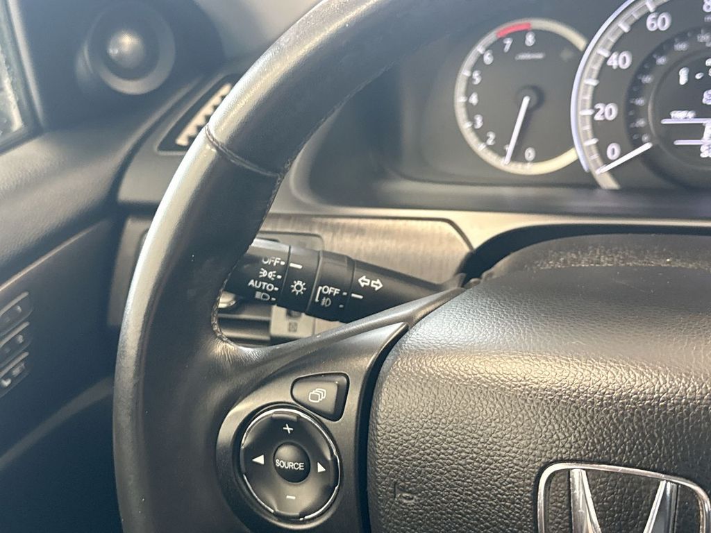 Thumbnail: 2013 Honda Accord - 34