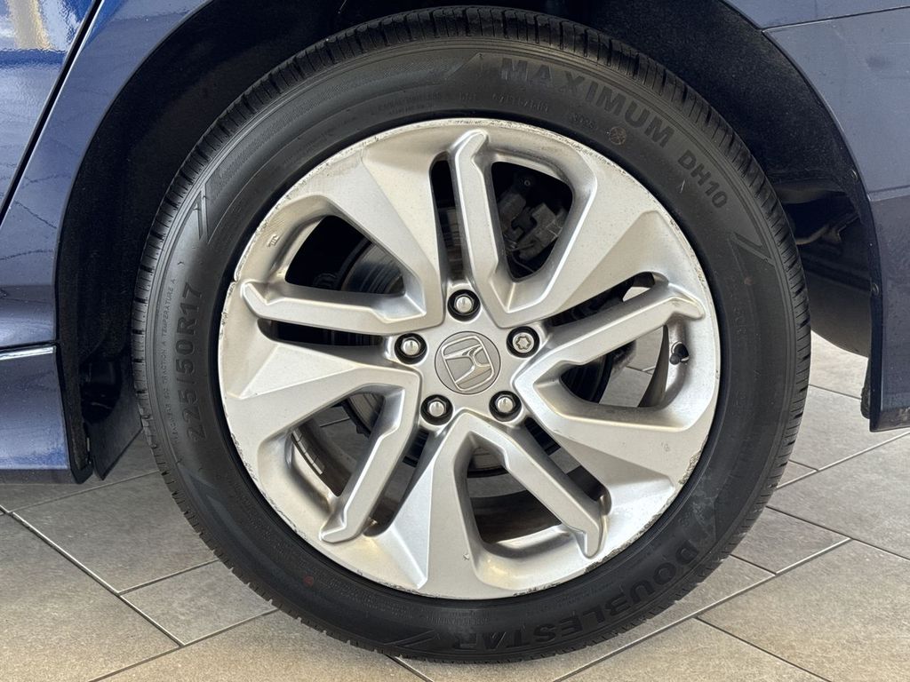 Thumbnail: 2019 Honda Accord - 8