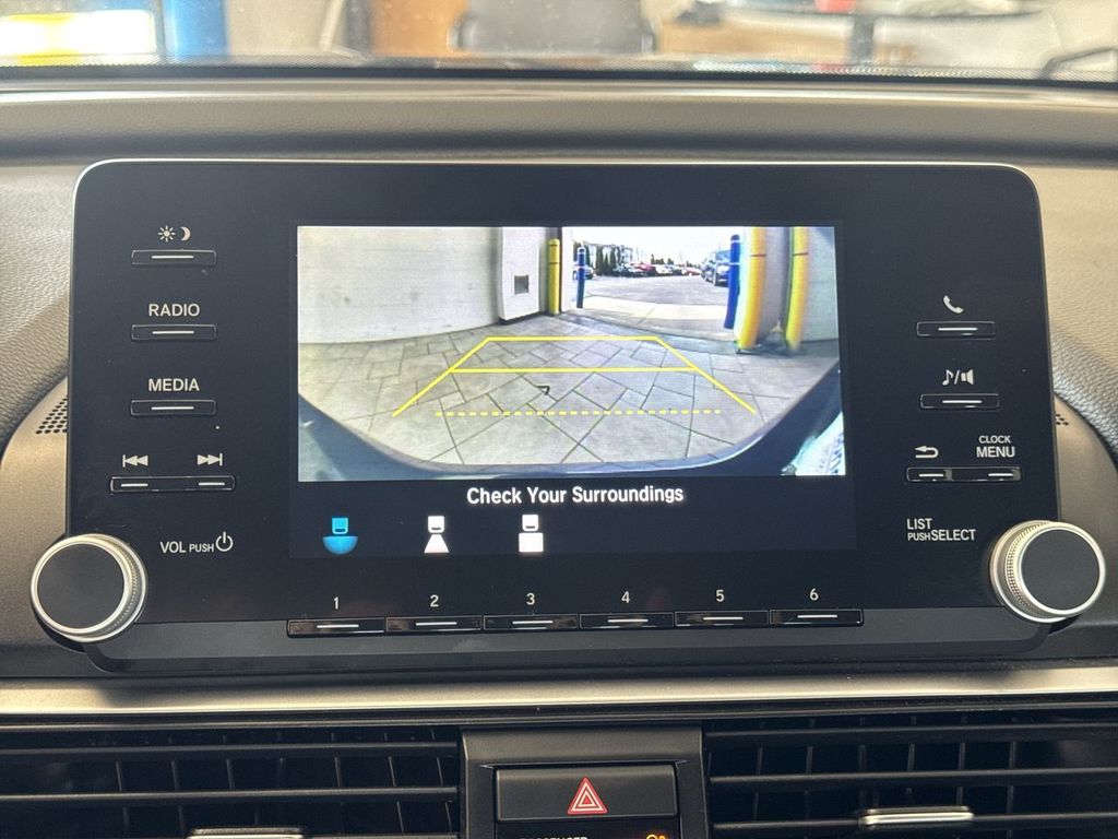 Thumbnail: 2019 Honda Accord - 33