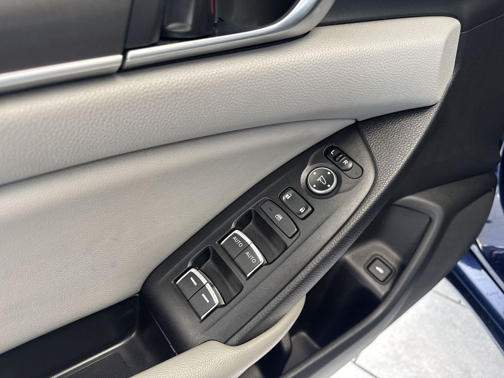 Thumbnail: 2019 Honda Accord - 27