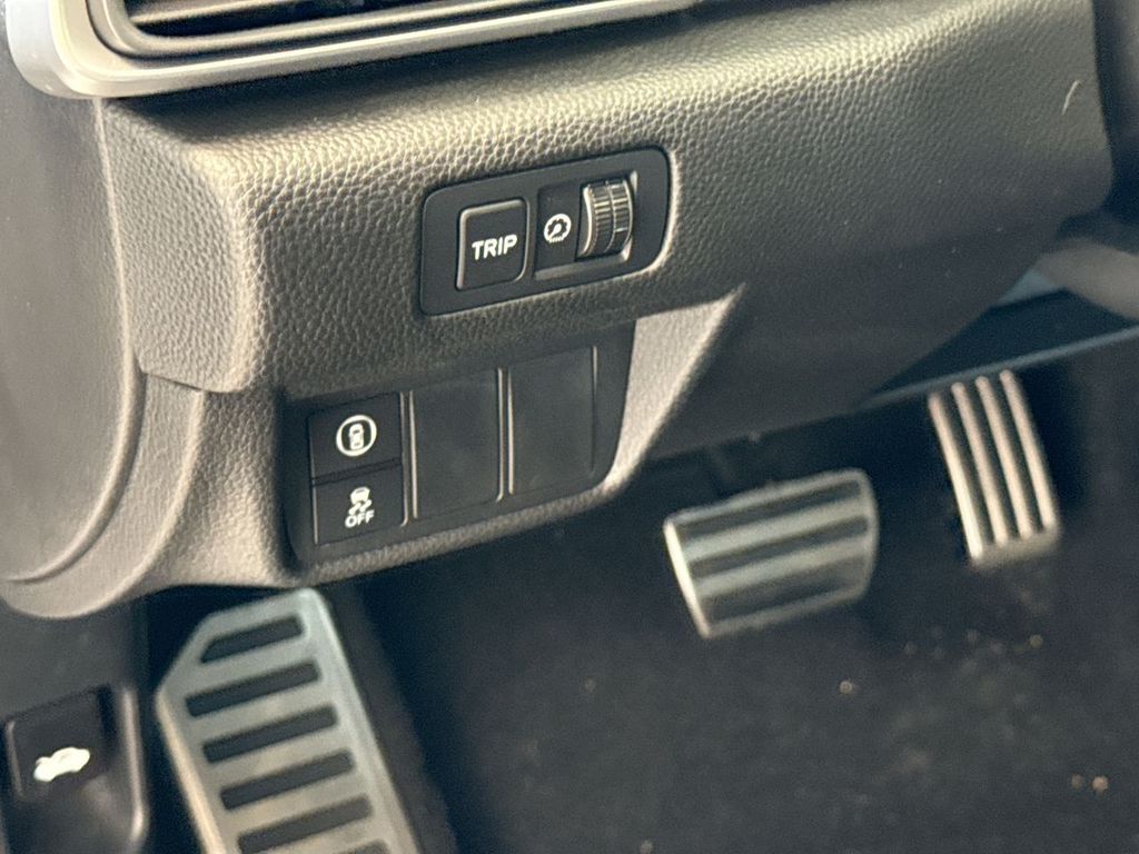 Thumbnail: 2022 Honda Accord - 37