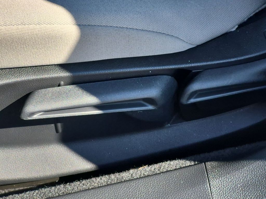 Thumbnail: 2025 Honda Accord - 26