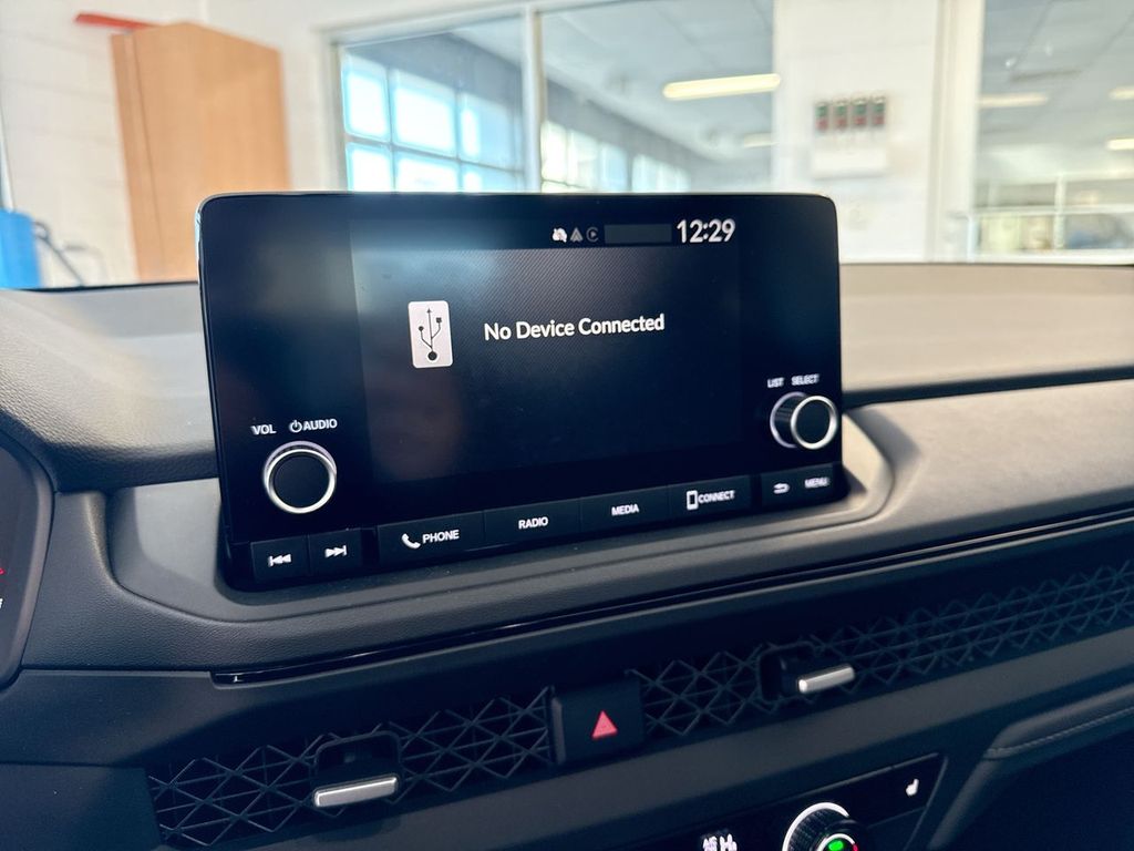 Thumbnail: 2025 Honda Accord - 32