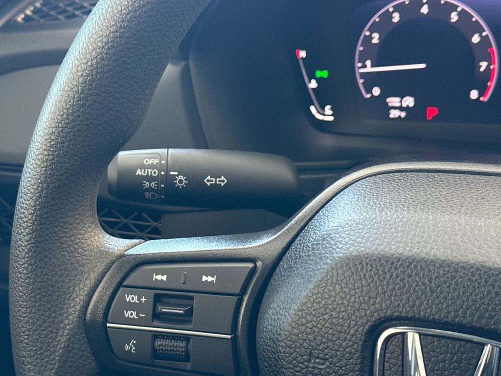 Thumbnail: 2025 Honda Accord - 31