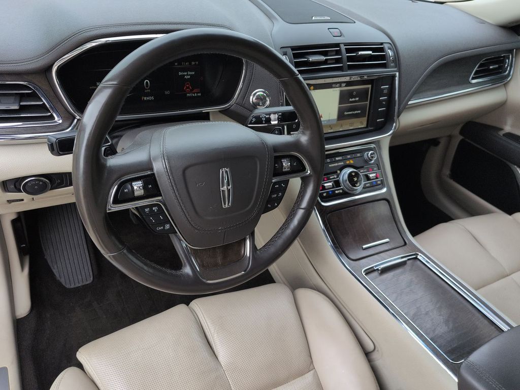Thumbnail: 2019 Lincoln Continental - 2