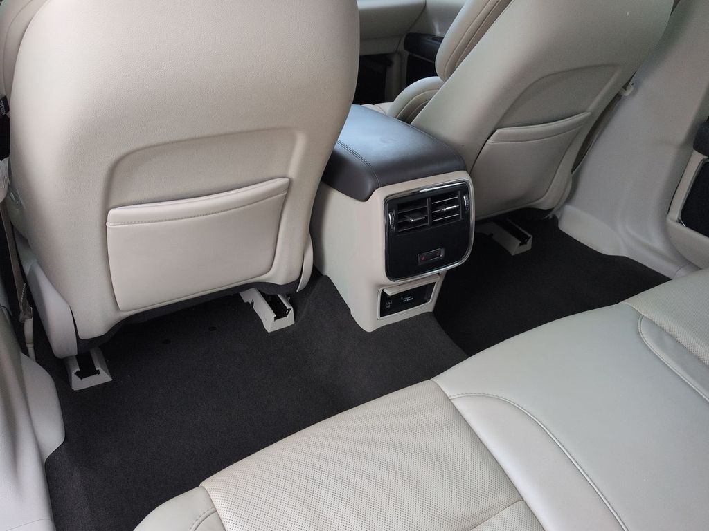 Thumbnail: 2019 Lincoln Continental - 12