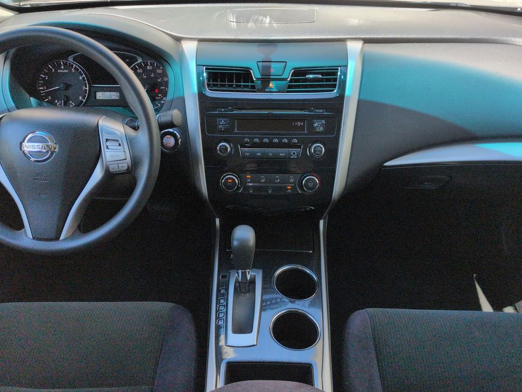 Thumbnail: 2013 Nissan Altima - 7