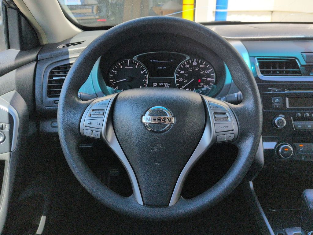 Thumbnail: 2013 Nissan Altima - 11