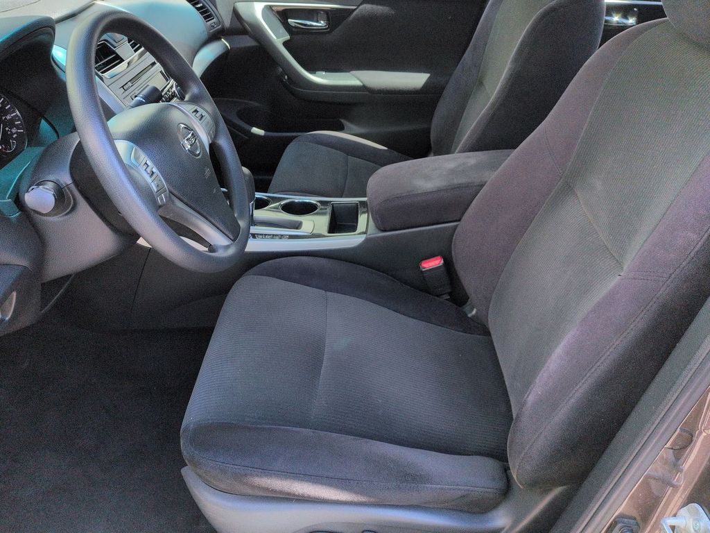 Thumbnail: 2013 Nissan Altima - 8
