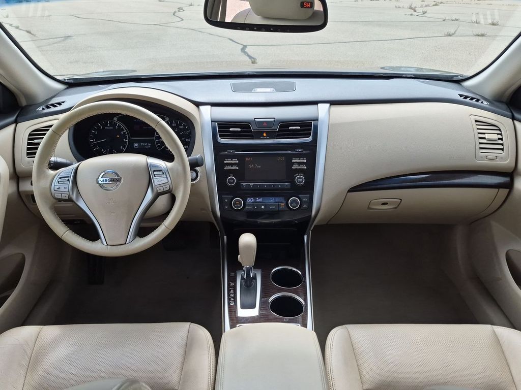 Thumbnail: 2013 Nissan Altima - 9