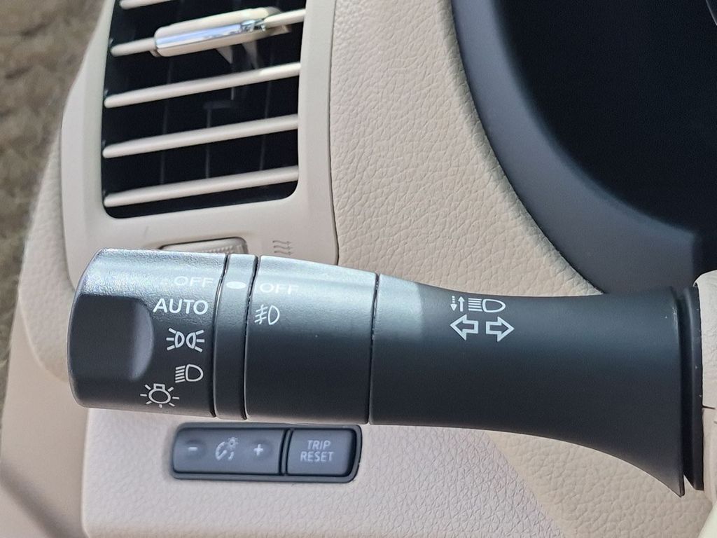Thumbnail: 2013 Nissan Altima - 15