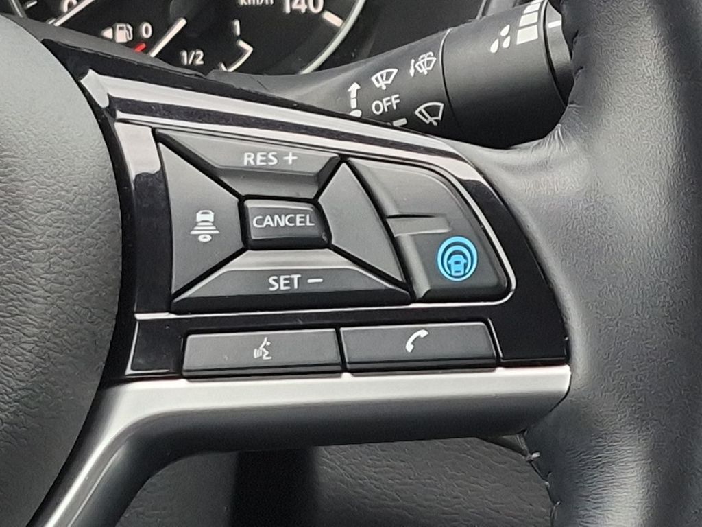 Thumbnail: 2019 Nissan Altima - 32