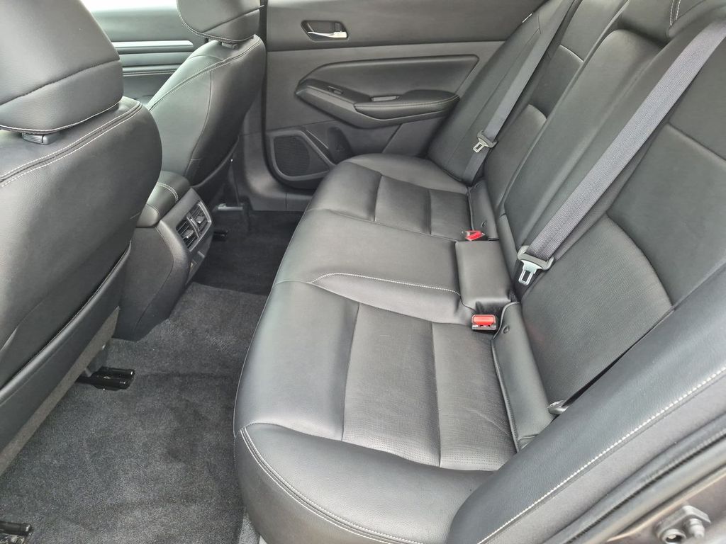 Thumbnail: 2019 Nissan Altima - 28