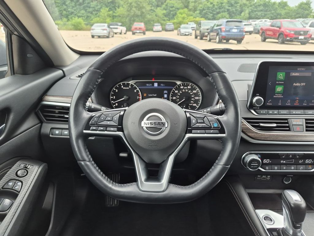 Thumbnail: 2019 Nissan Altima - 13