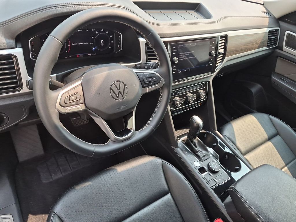 Thumbnail: 2022 Volkswagen Atlas - 2