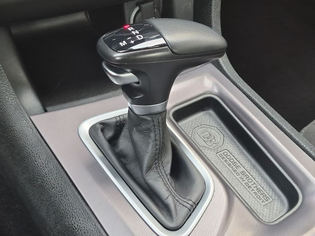 Thumbnail: 2022 Dodge Charger - 15