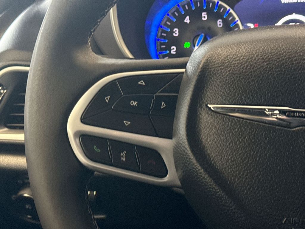 Thumbnail: 2025 Chrysler Pacifica - 29