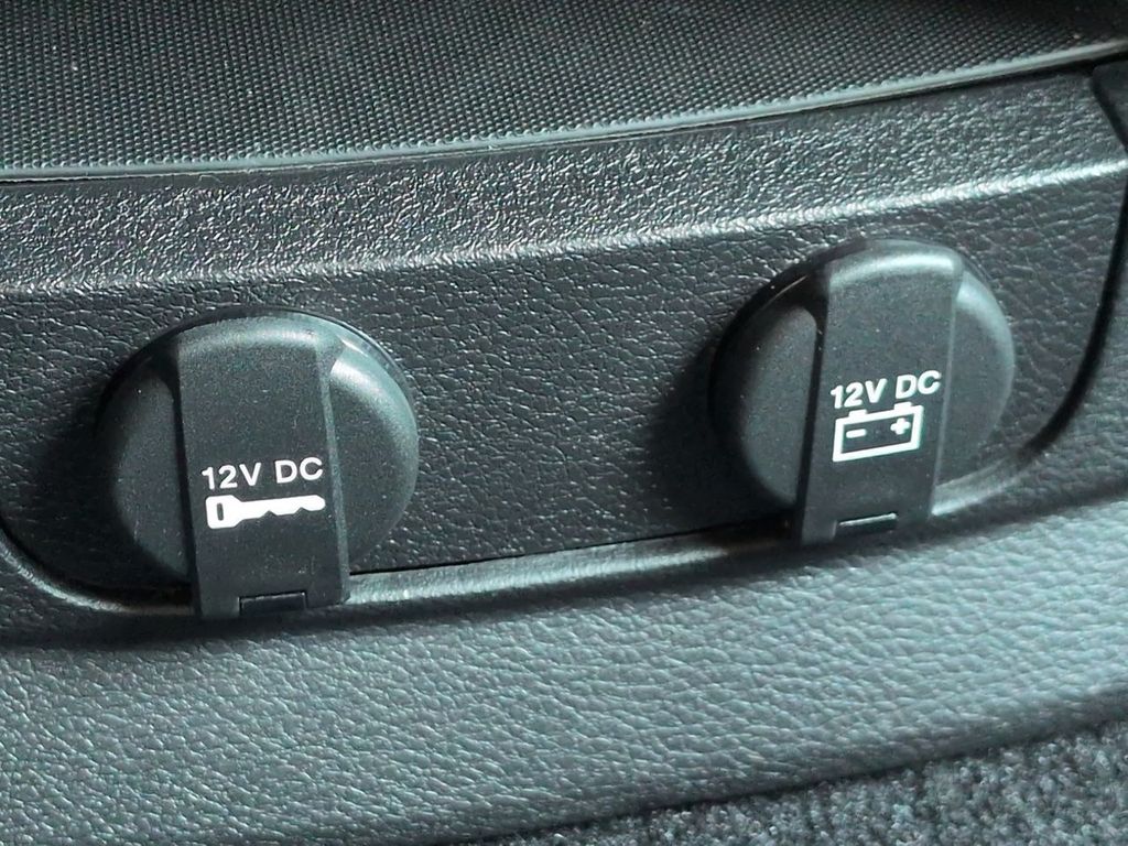 Thumbnail: 2020 Dodge Grand Caravan - 33