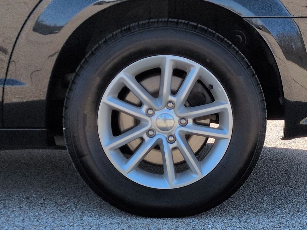Thumbnail: 2020 Dodge Grand Caravan - 8