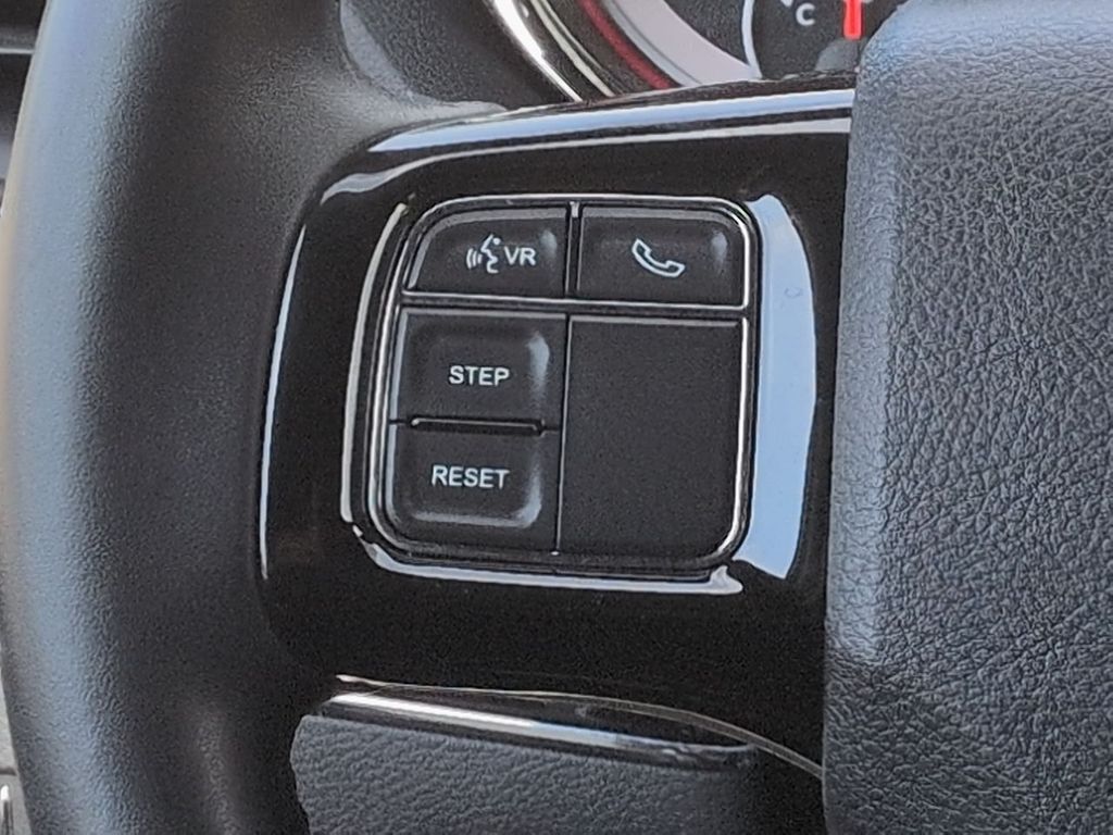 Thumbnail: 2014 Dodge Grand Caravan - 30