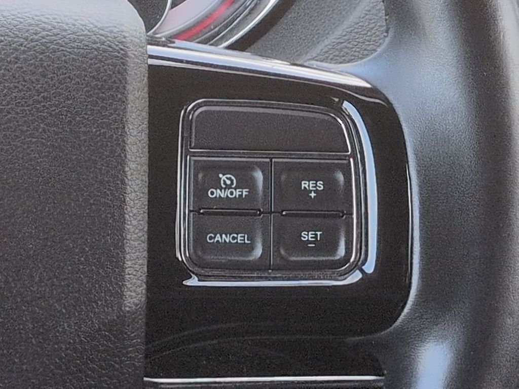 Thumbnail: 2014 Dodge Grand Caravan - 31