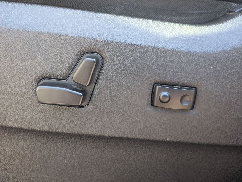Thumbnail: 2014 Dodge Grand Caravan - 26