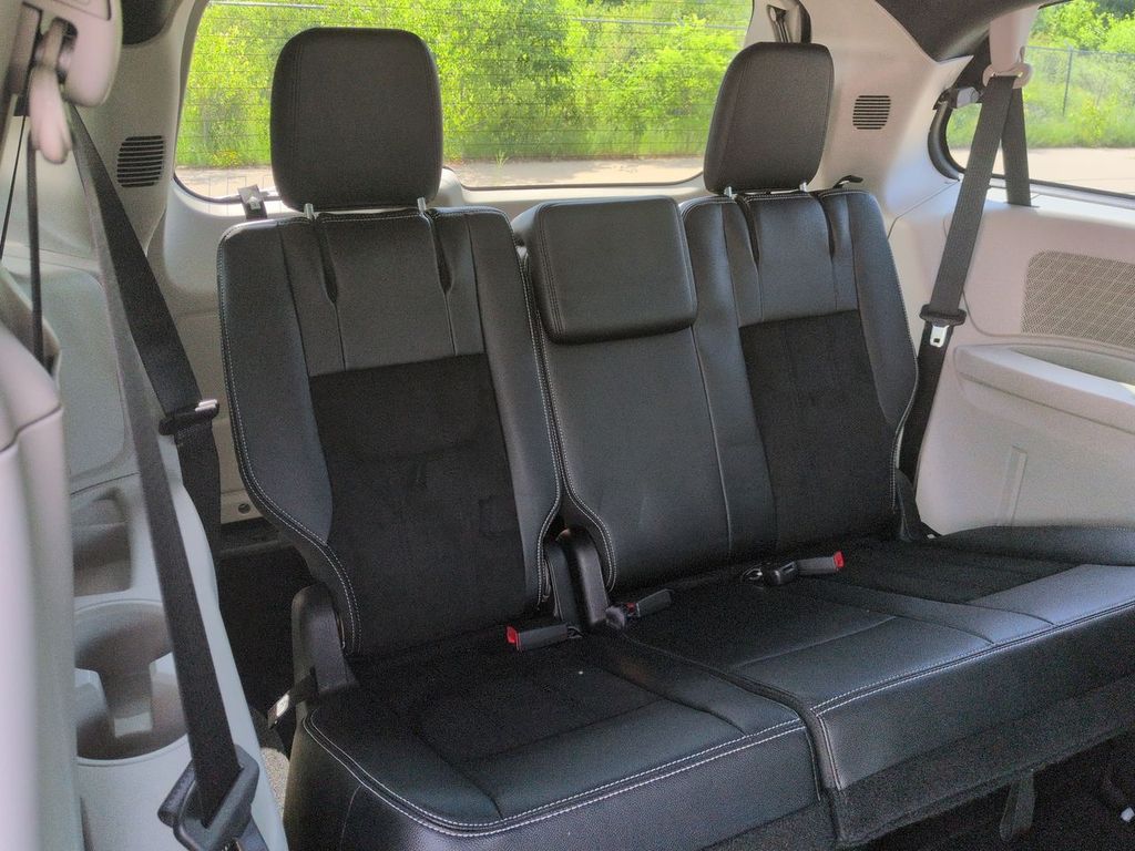 Thumbnail: 2014 Dodge Grand Caravan - 11